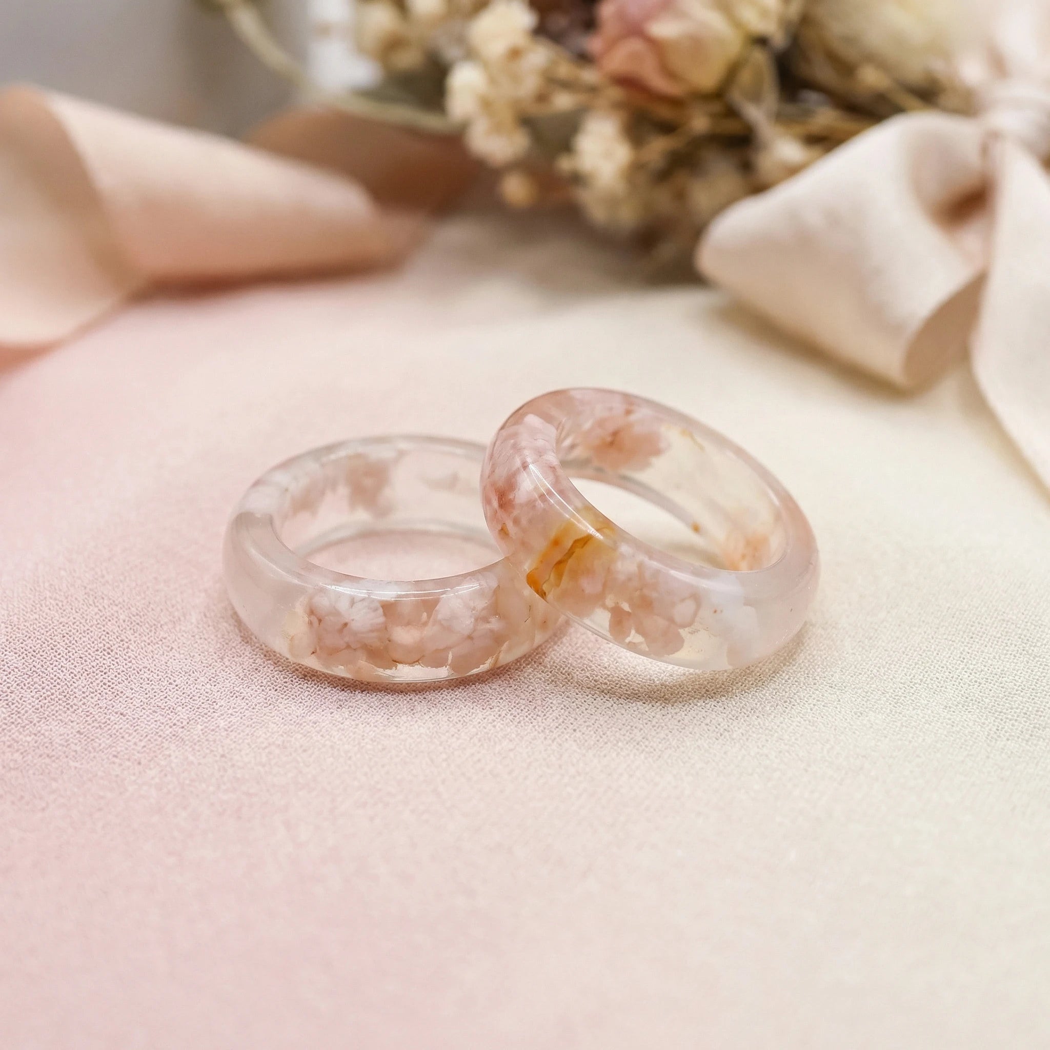 Fashion Jewellery Handmade Polished Carved Cherry Blossom Agate Stone Flower Ring for Gift