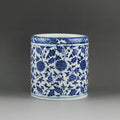 Antique Blue White Porcelain Vase Traditional Chinese Style Hand Shaped Floor Vase Home Living Room New Year Decor Modern Hotels