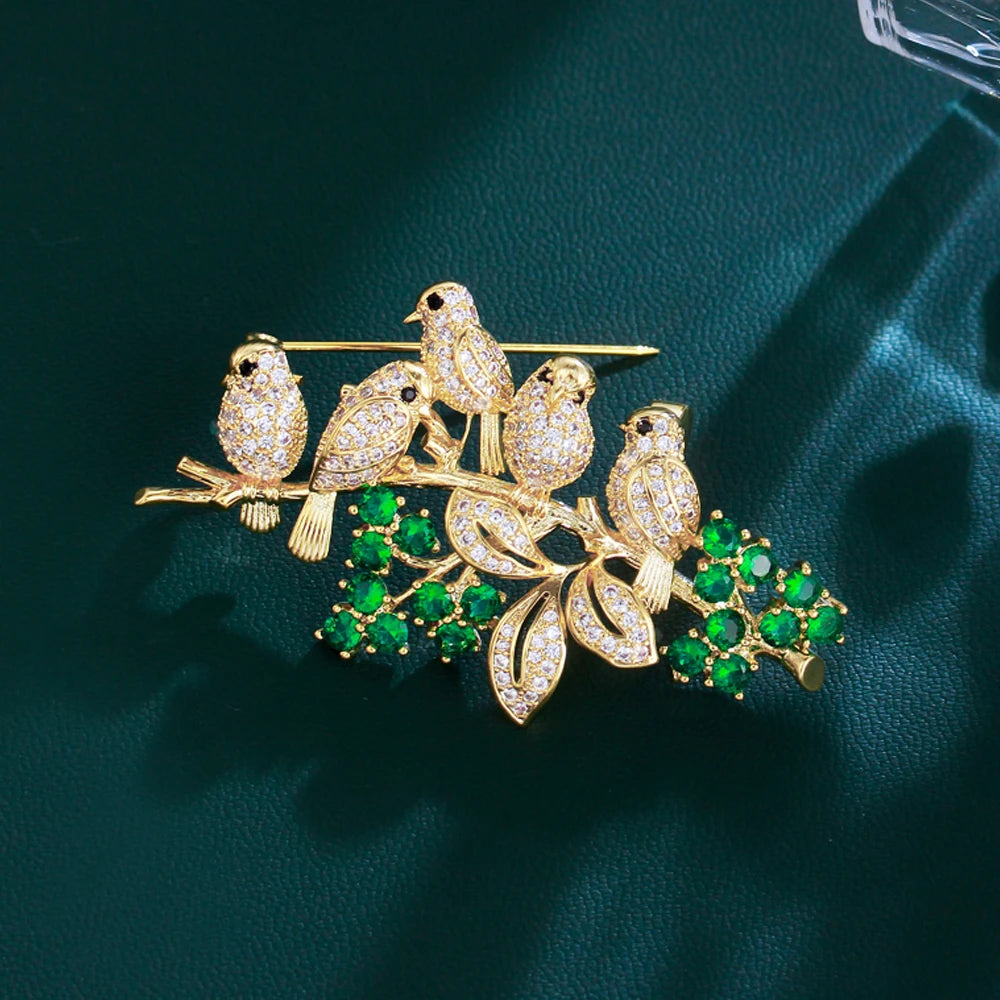 High Quality Cubic Zircon Crystal Gold Plated Trendy Women's Large Animal Bird Brooch Pin for Party Dress Jewelry Accessories
