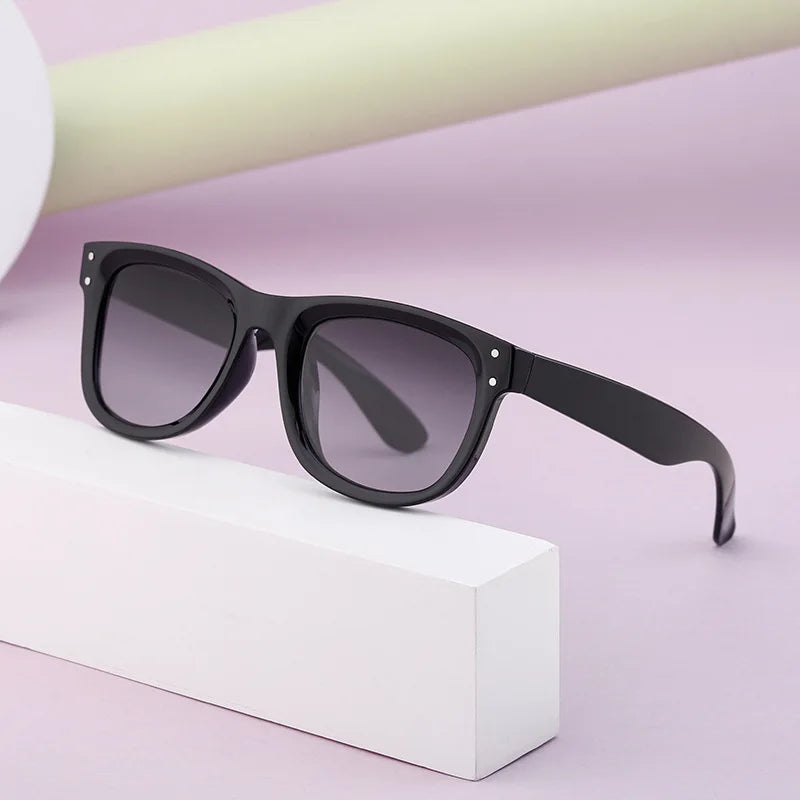 DOISYER Unisex Oversized UV400 Sunglasses Retro Square Custom Logo Frame Wholesale Fashionable Customized PC Material Sunglasses
