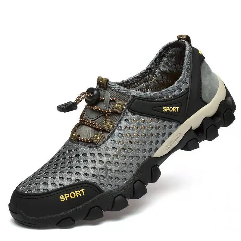Trendy Breathable Waterproof Mountain Climbing Shoes Outdoor Trekking Sneakers for Mens and Boys