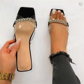 Hot Sell Clearance Large Quantities in Stock with Cheap Price Ladies Shoes and Sandals Mixed Style in Stock
