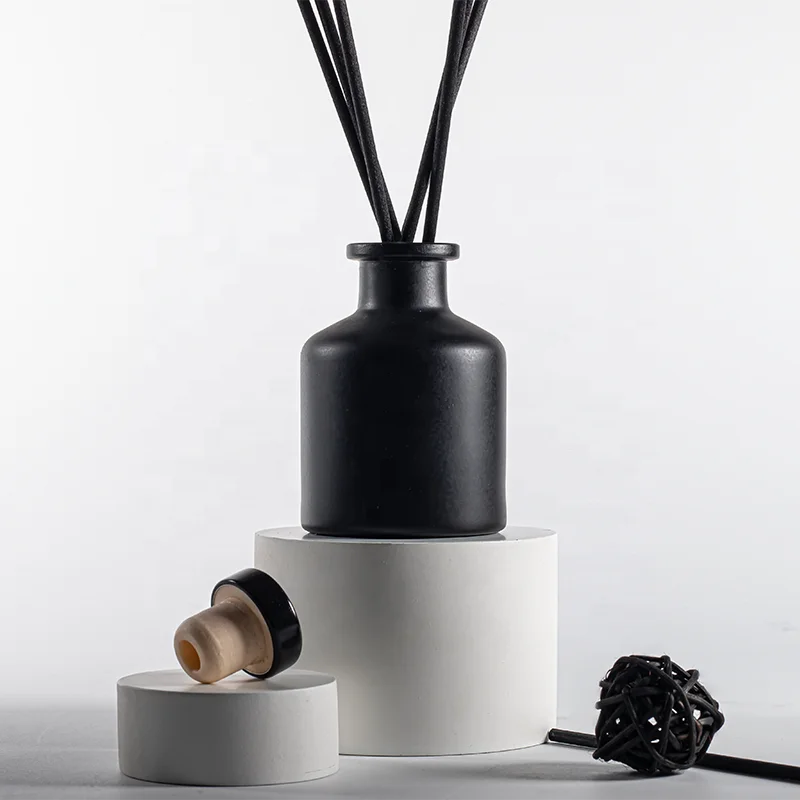 Luxury 50ml Round Black Glass Diffuser Bottle with Cork Seal Empty Reed Stick for Perfume & Aroma Oil