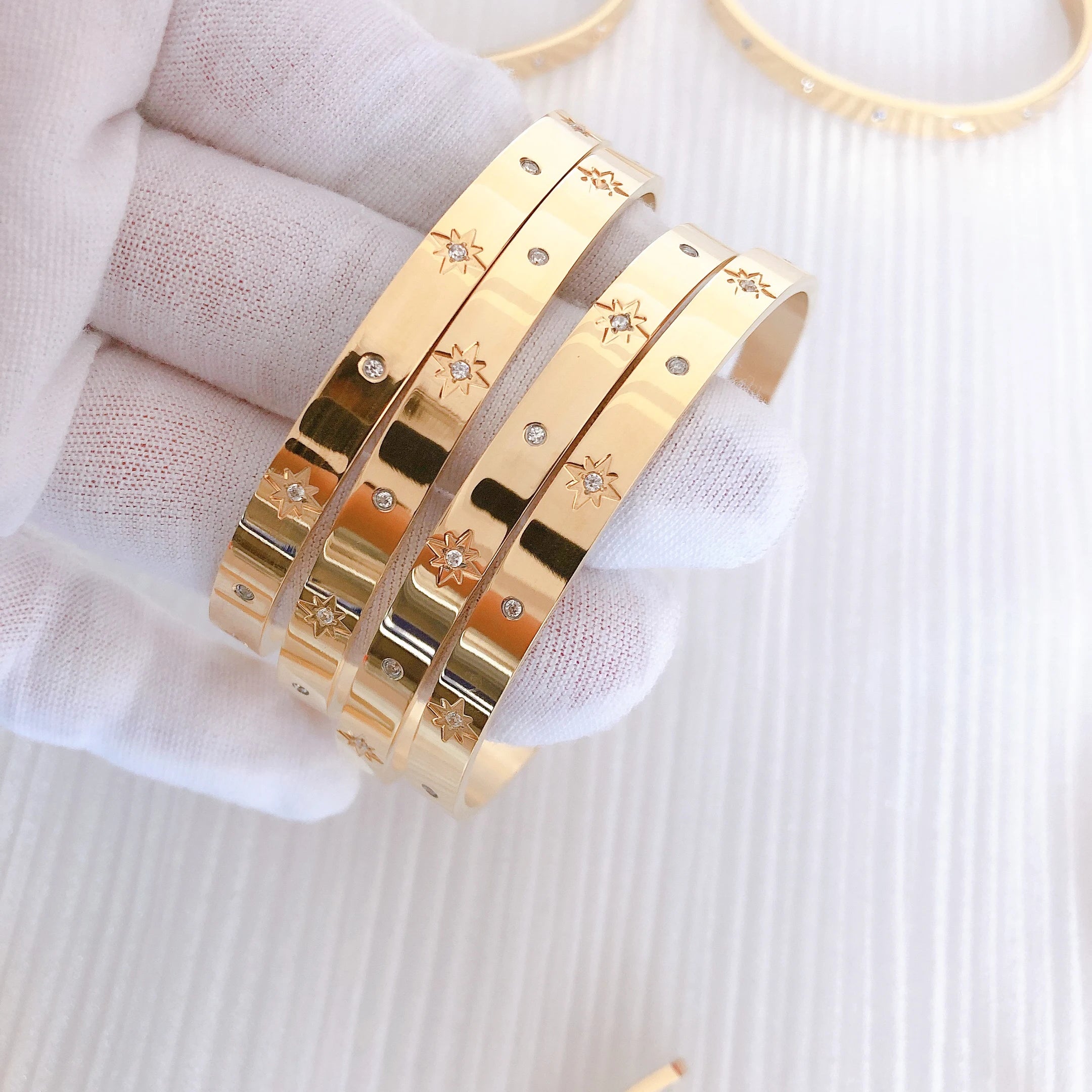 Inspire Jewelry 2021 Latest Design Fashion Stainless Steel 18K Gold Plated Sunburst Cuff Bangle Bracelet With CZ Diamond Zircon