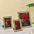 European Style Pearl Inlaid Luxury Photo Frame Wedding Resin Photo Frame Creative Desktop Decoration