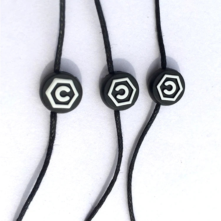 Wholesale Custom Garment Accessories Embossed Brand Name Logo Wax Swing Tag Plastic String