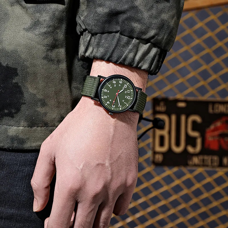 2024 Men's Business Sports Casual Fashion Low Cheap Price Wristwatch Quartz Watch with Canvas Strap