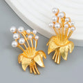 2023 New Arrival Fashion Jewelry New Flower Earrings Women's Alloy Inlaid Pearl Flowers Exaggerate Retro Pearl Earrings Studs