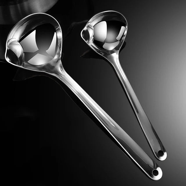 304 Stainless Steel Soup Fat Oil Separator Ladle Oil Filter Skimmer Spoon Soup Colander for Kitchen Gravy