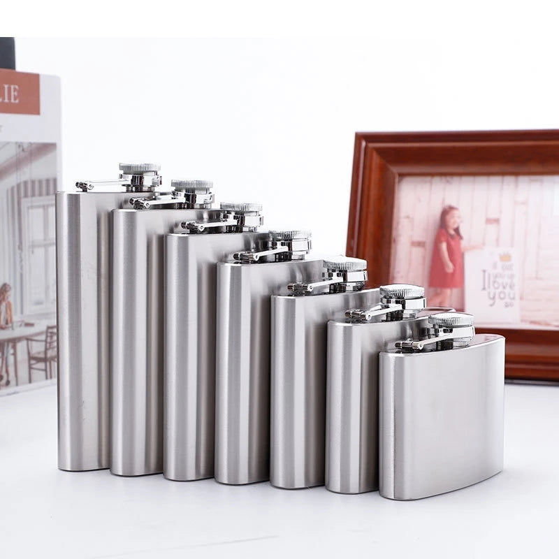 Classic Portable Hip Flask Stainless Steel 201 Material 3 to 10 oz Plastic Cover Brushed Silver 1-2oz Keychain