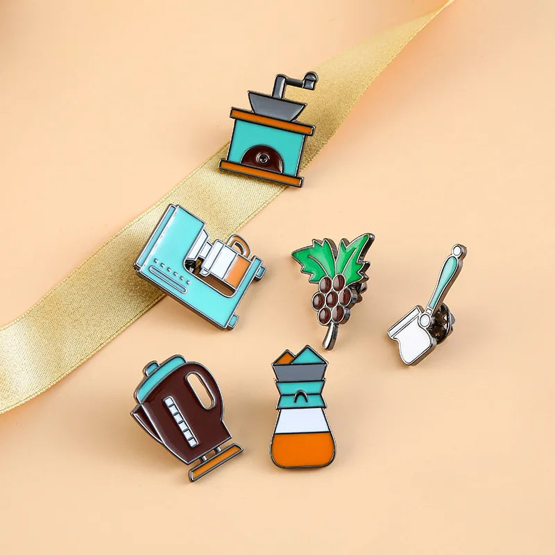 Wholesale No Minimum Supplier Metal Pins Brooch Cartoon Hard Enamel Pin Soft Lapel Badge Manufacturer Coffee Cup Enamel Pin