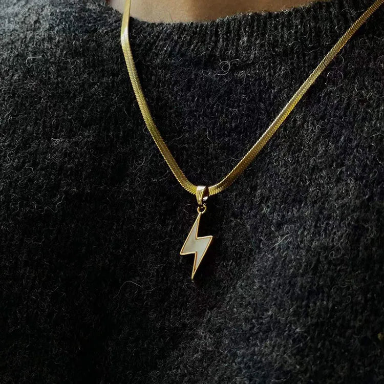 G2338 Wholesale Collier Titanium Steel Flat Herringbone Snake Chain Pearl Oyster Lightening Bolt Men Fashion Jewelry Necklaces