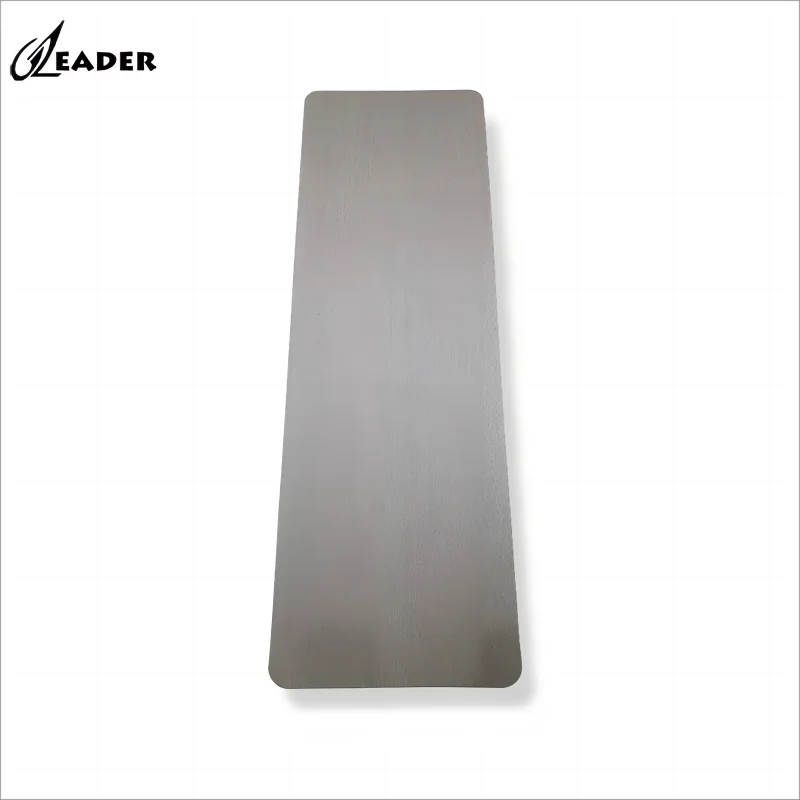 Customizable Eco-friendly Grey Cork Rubber Yoga Mat with Flame Retardant Non-slip Backing Machine Washable for Yoga Exercises