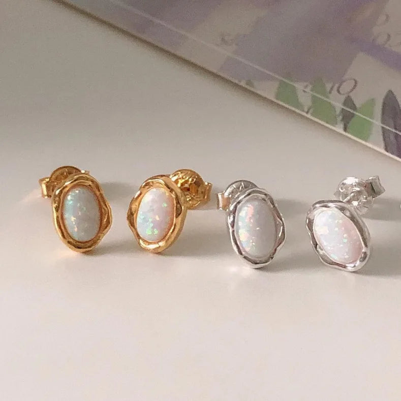 Wholesale Classic Luxury Silver Plated Irregular Synthetic Fire Stud Earrings Women's Summer Jewelry Gifts