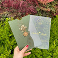 Wholesales Custom Unique Luxurious Elegant Ivory Quinceanera Envelopes for Acrylic With Wax Seal Dried Flower Wedding Invitation