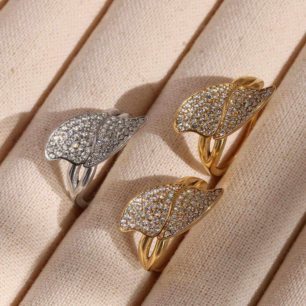 G3984 Wholesale Stainless Steel Shining 5A Zircon Leaf Shaped Ring for Women Temperament Fashion Jewelry Rings