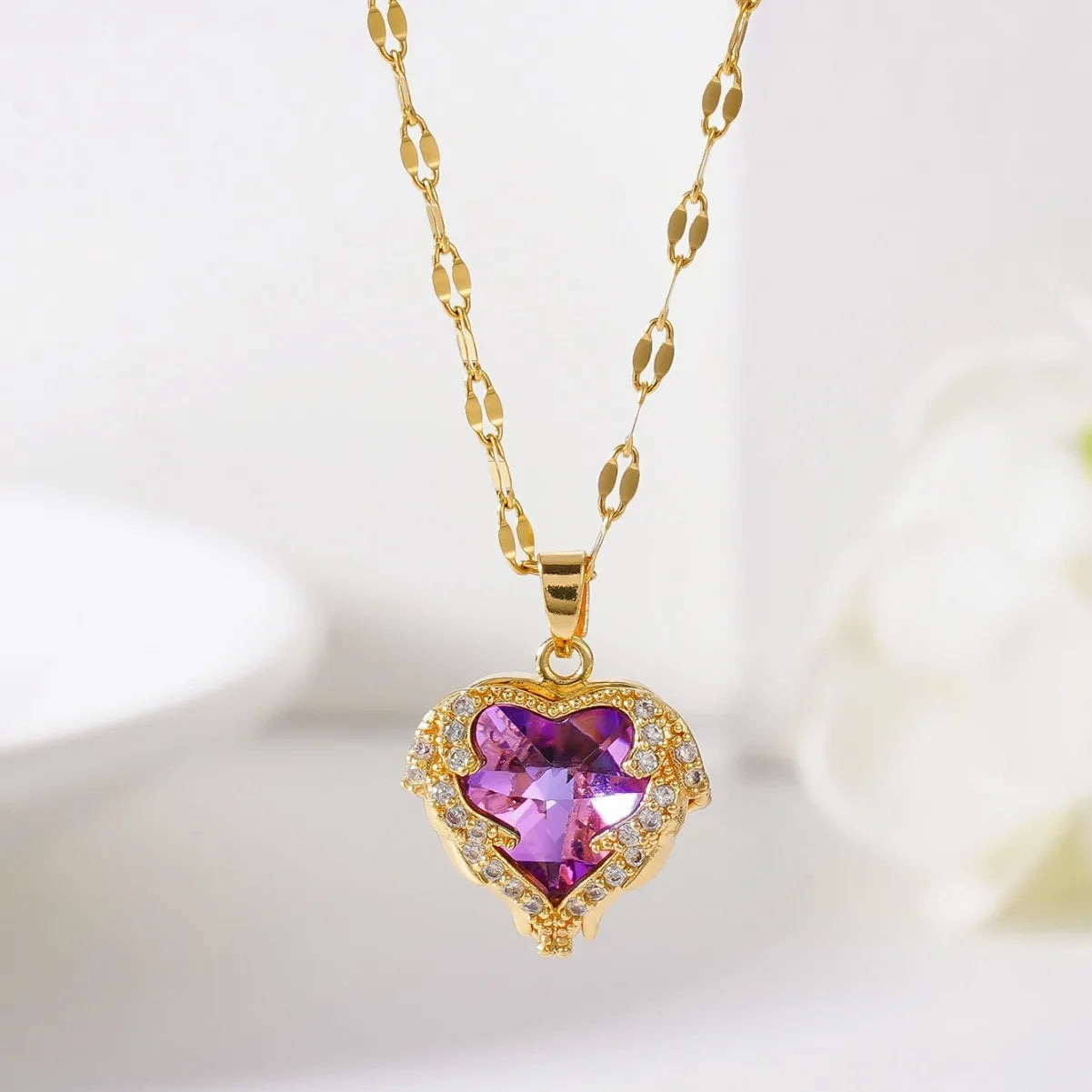 Yiwu DAICY Fashion Dainty Heart of the Ocean Necklace Stainless Steel Colorful Diamond Heart Necklace for Birthday Gifts for Her