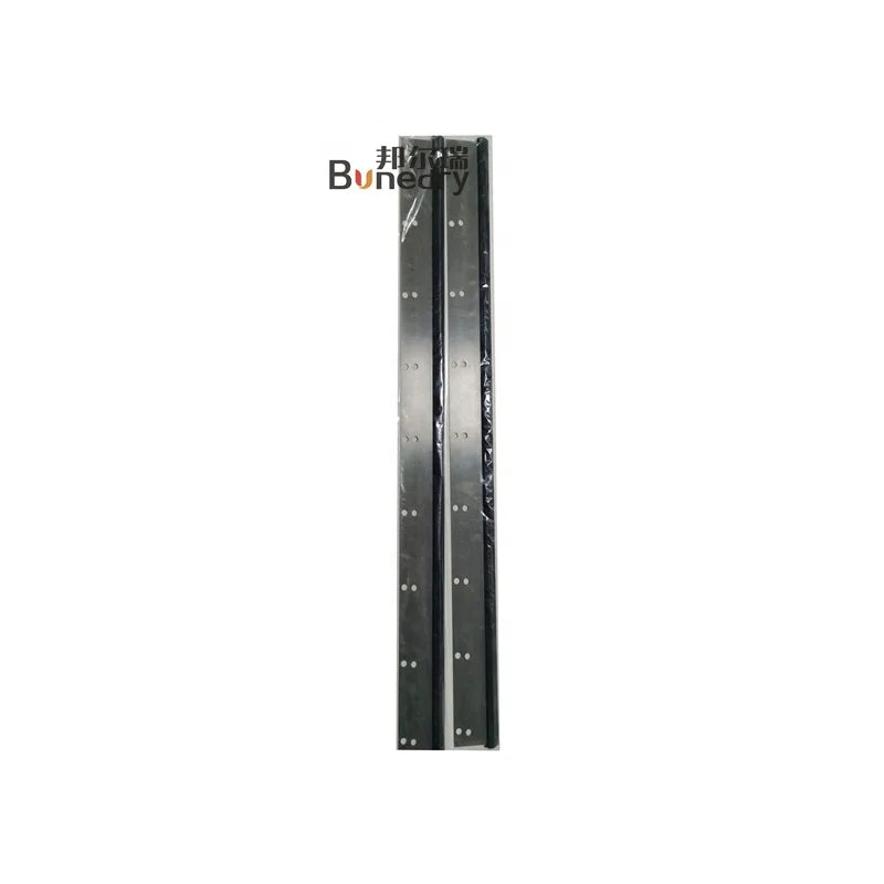 SM74 Wash-Up Blade 18 Holes Offset Printing Parts SM 74 Wash up Doctor Blade Size 825x60mm Model M2.010.403 for Offset Press