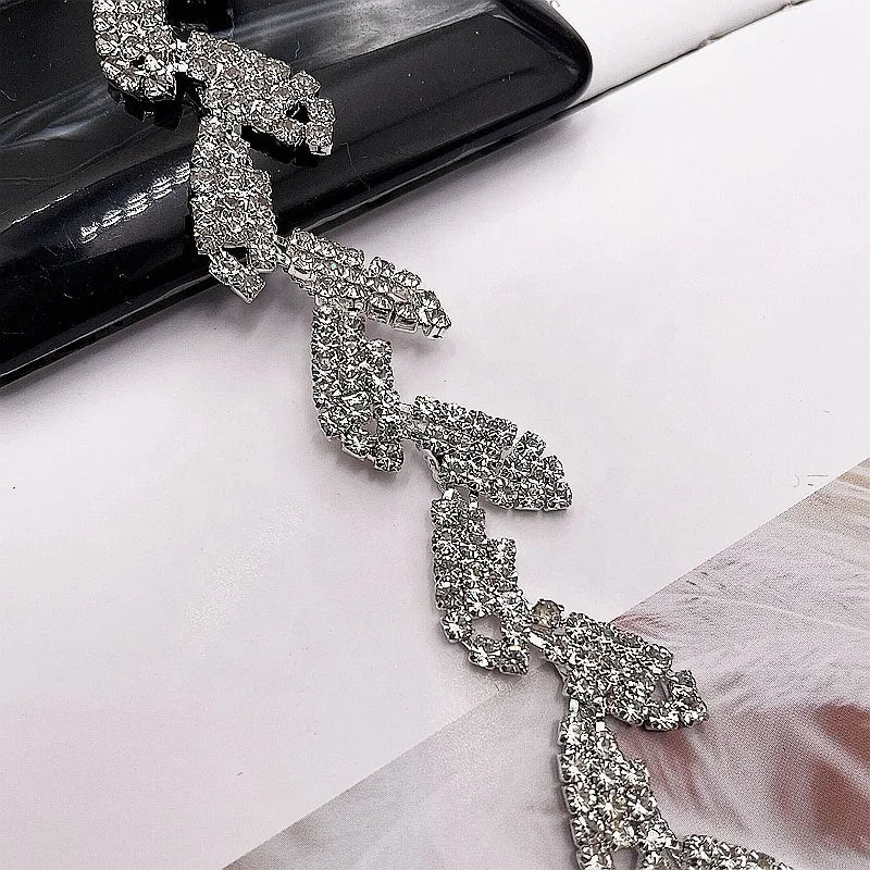 Fashion Shiny Decorative Glass Rhinestone Chain Trim LT0349