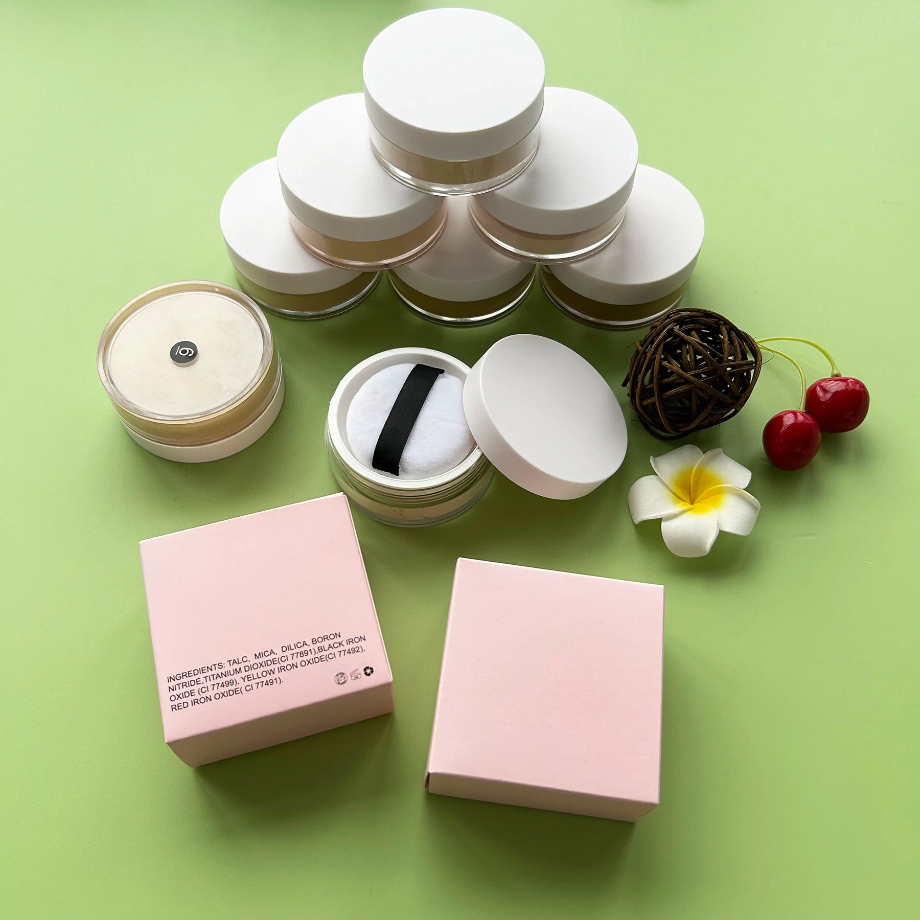 OEM Factory 17 Colors Makeup Setting White Container Waterproof Loose Powder Private Label Oil Control Powder for Dark Skin