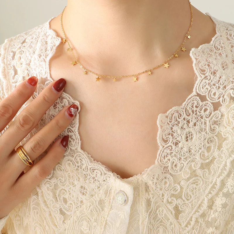 2022 European and American Fashion Simple Stainless Steel 18K Gold High-end Star Oval Leaf Choker Necklace