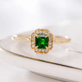 Hot Sale Natural Emerald White Diamond 18K Au750 Gold Ring