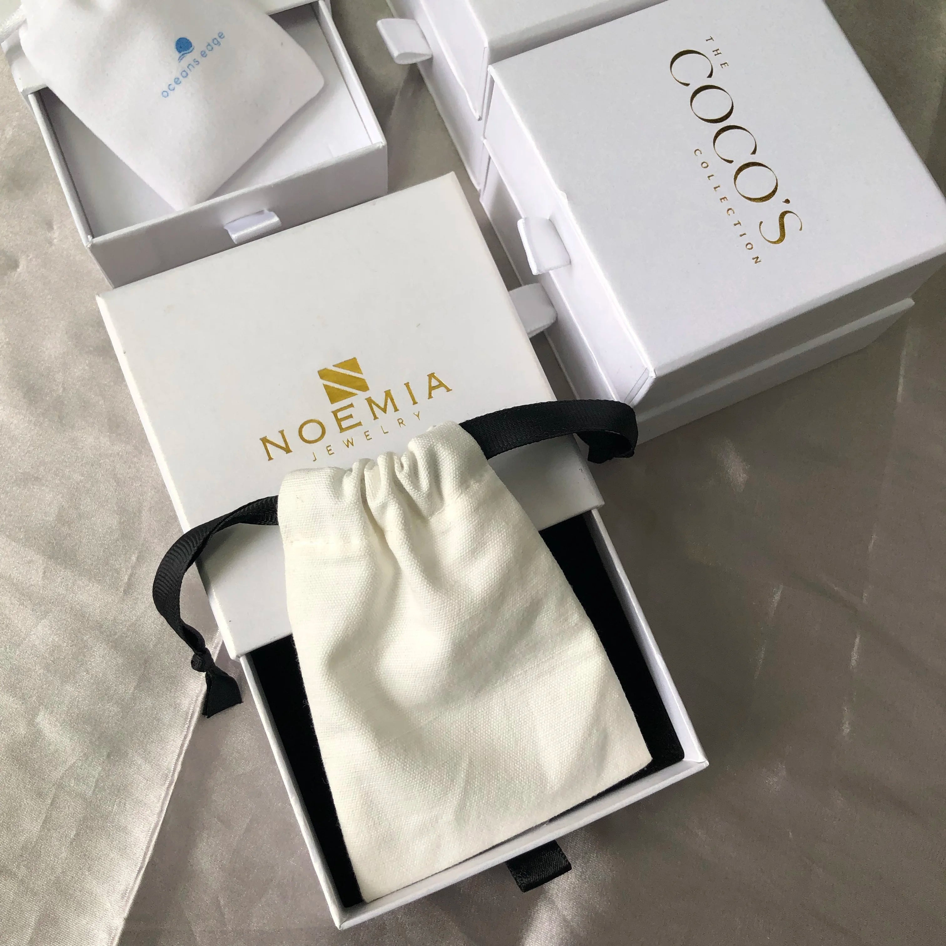 Custom Logo Jewellery Box Ring Necklace Earring Packaging Wedding Jewelry Boxes