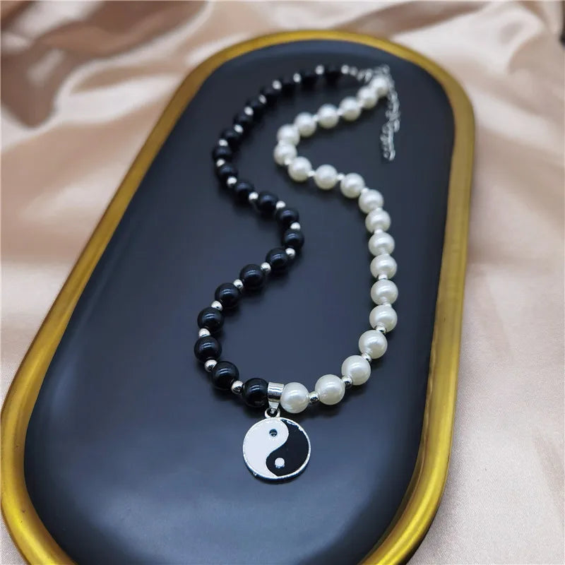 Hip Hop Imitation Pearl Beads Chain Necklace Yin and Yang Tai Chi Bagua Round Pendant Necklace for Women Men Jewelry