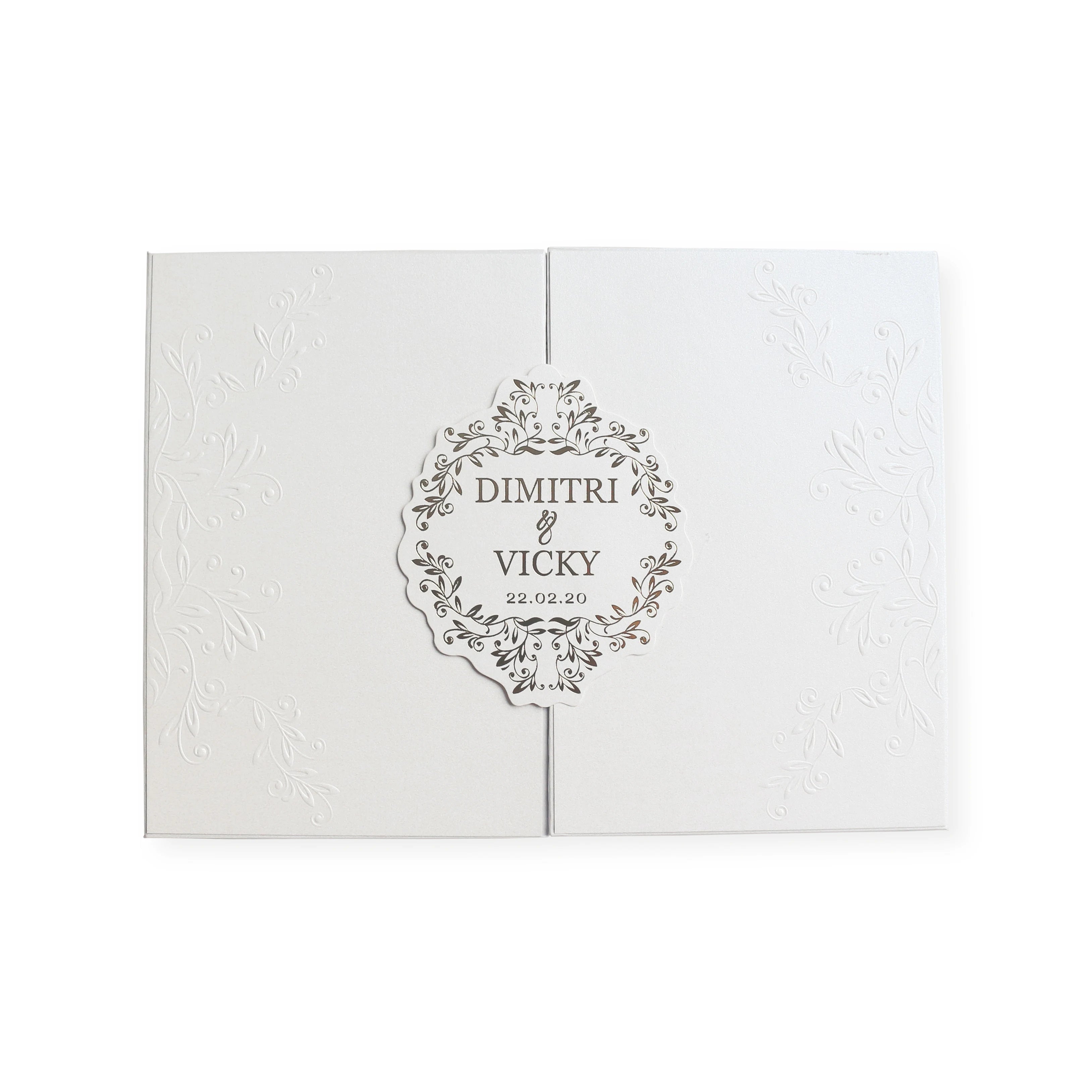 Hardcover Embossing Invitation Card Gold Foil Paper Board Invitations Pocket with Custom Monogram Wedding