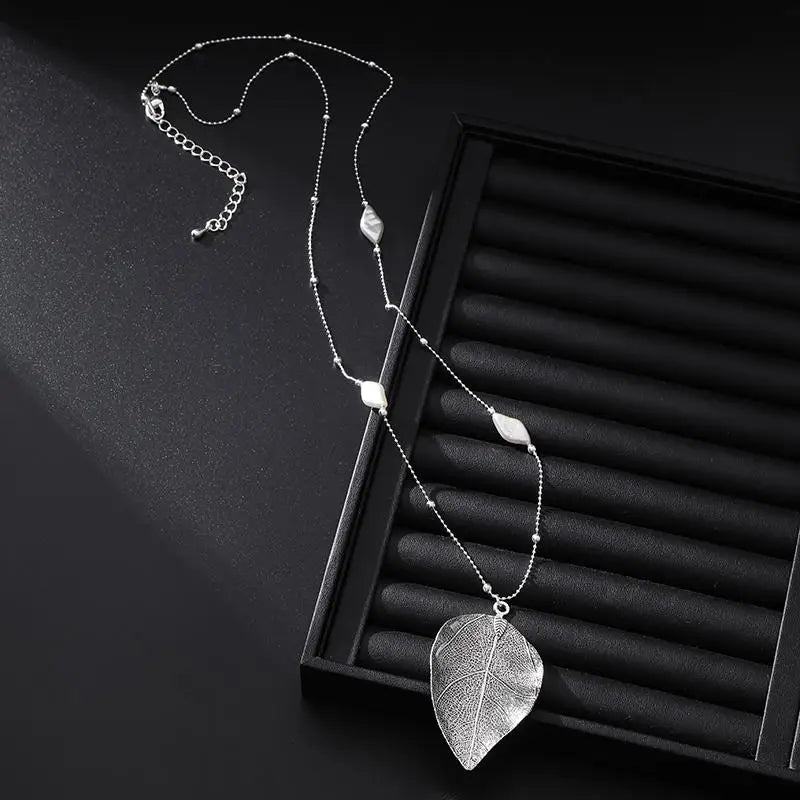 TongLing Fashion Trendy Pearl Bead Chain Necklace Female Leaf-shaped Pendant Necklace for Daily Accessories