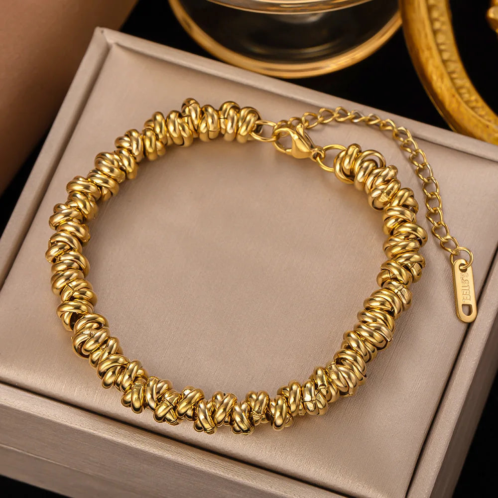 2023 New Unique Gold Plated Circle    Metal Adjustable Stainless Steel Wire Bracelet Thick Chain Cuban Bracelet
