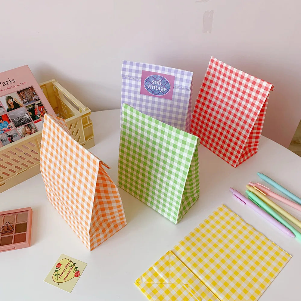Wholesale Elegant Flat Bottom Paper Bag Custom Printed Beautiful Party Wedding Favor Paper Packing Bag