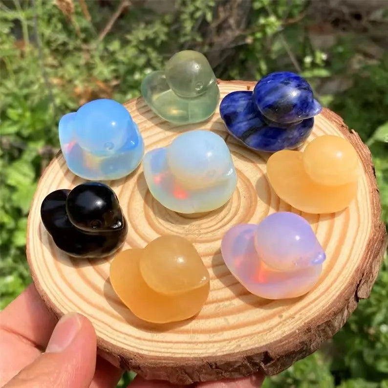 Cute Natural Mini Crystal Duck Carving/Hand Carved Gemstone Reiki Healing Crystal Pet Animal Toys Duck for Home Car Decor Gift