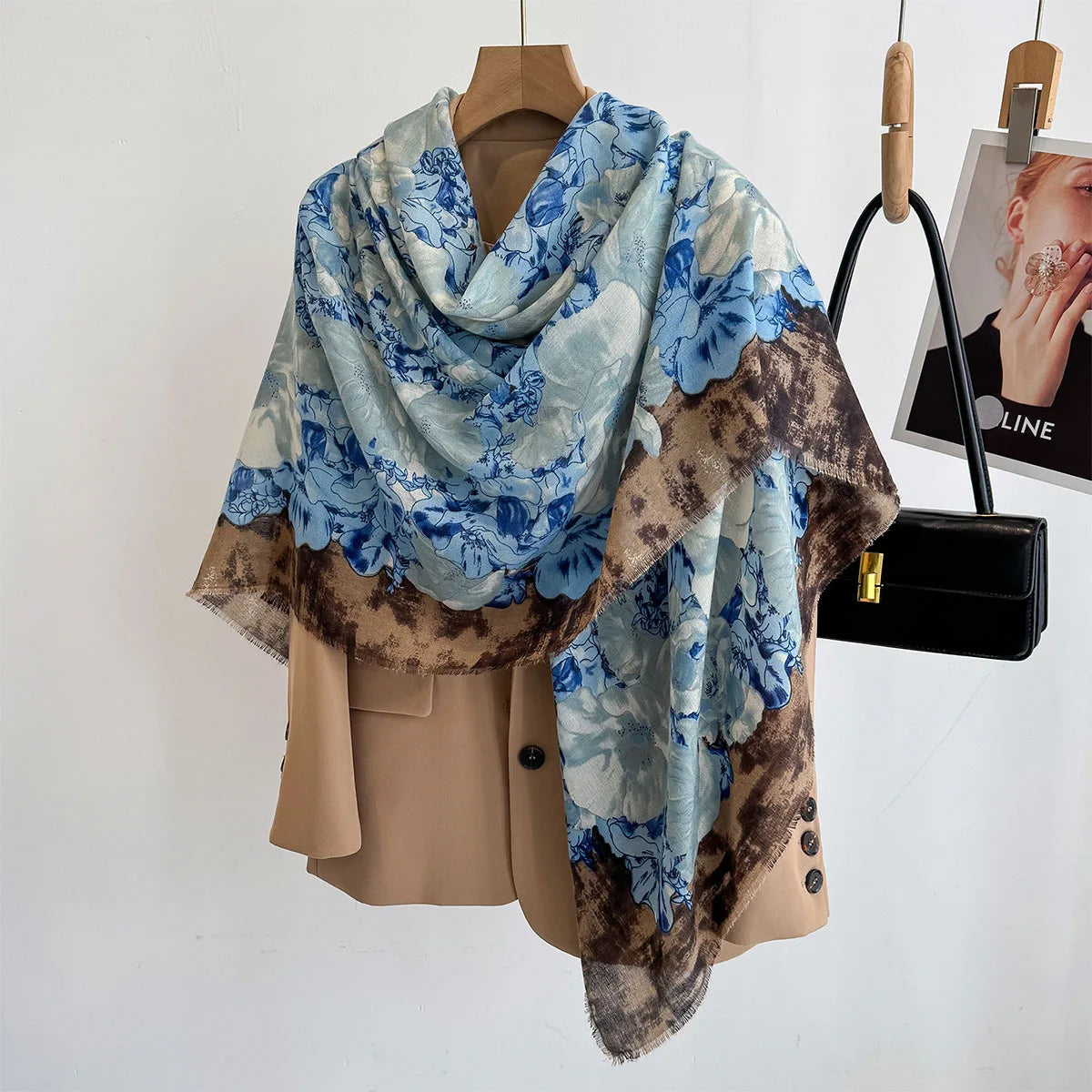 Wholesale Fashion 135*135cm Large Size Flower Cotton square Scarf for Muslim Women Elegant Floral Printed Head Wrap Hijabs Shawl