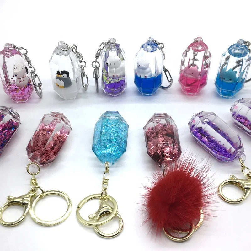 Fashionable Liquid Keychains Custom Acrylic Floating Keychain Water Glitter Keyring with Moving Small Animals Inside