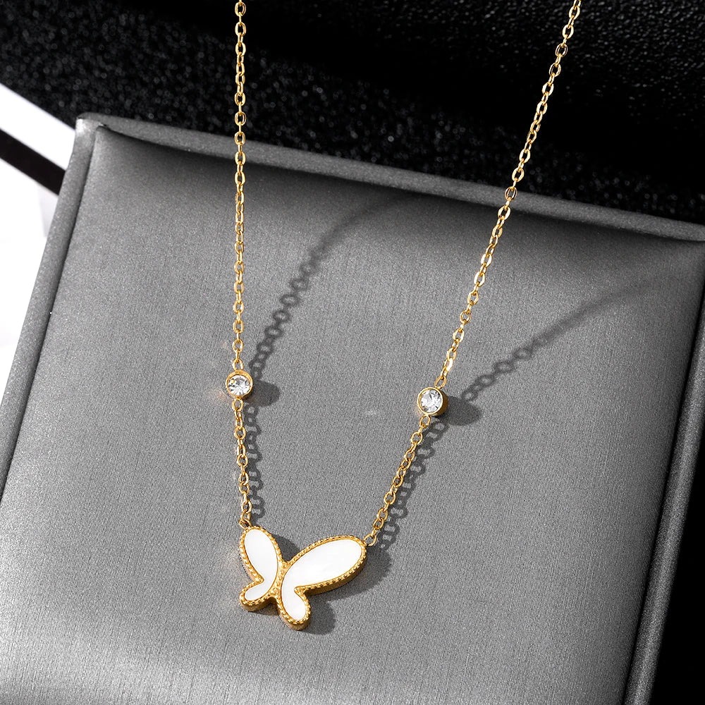 New Fashion Fritillaria 18K Gold Plated Stainless Steel Heart Pendant Necklace for Women Jewelry Wholesale