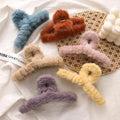 Designer Winter Fall Hair Accessories Large Big Clamp Fuzzy Plush Curl Wool Fluffy Faux Fur Christmas Hair Claws Clips for Women