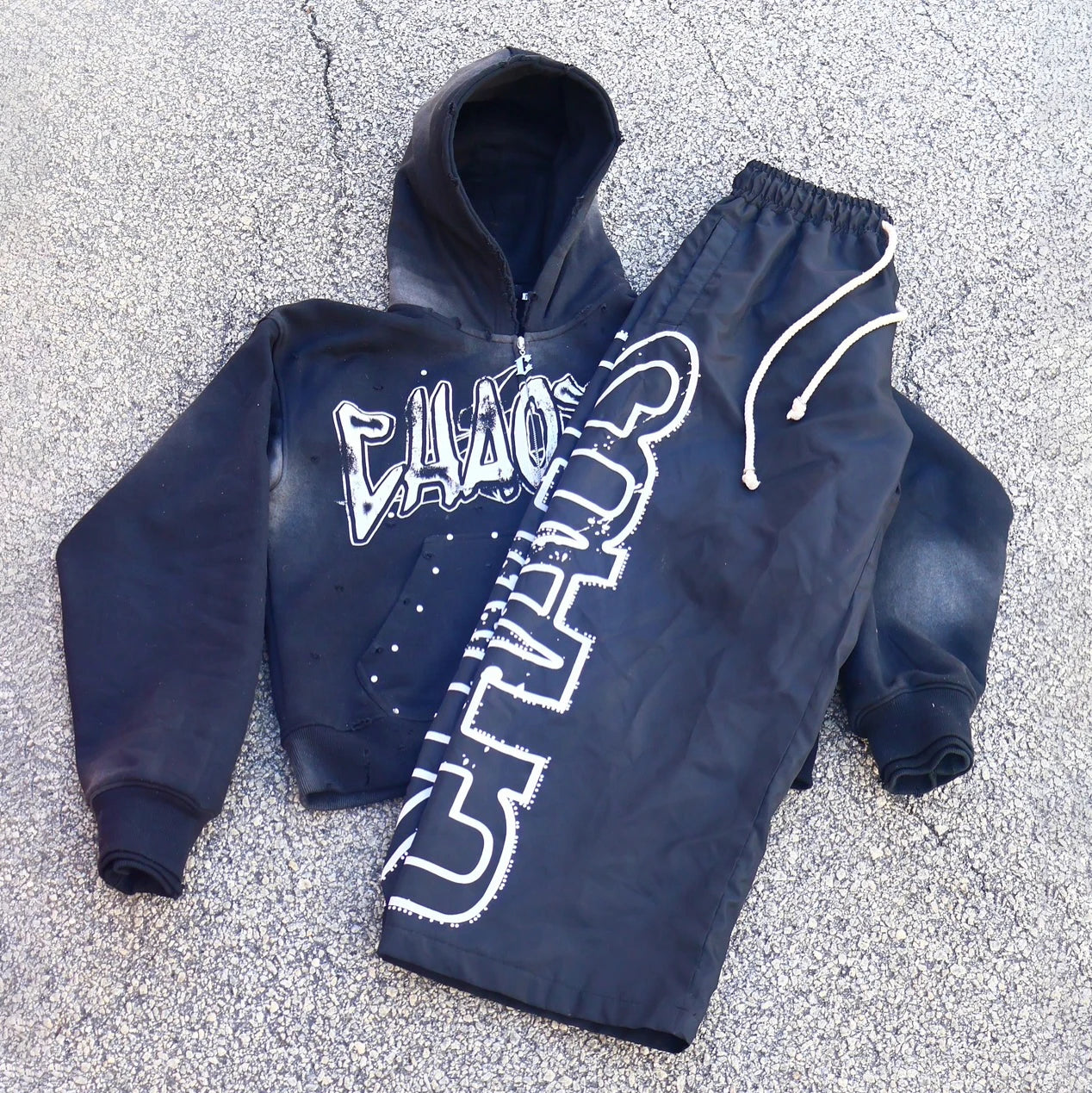 OEM Custom Men's Two-Piece Screen Print Sweatsuit Set Distressed Sweatpants and Acid Wash Rhinestone Hoodie Sets