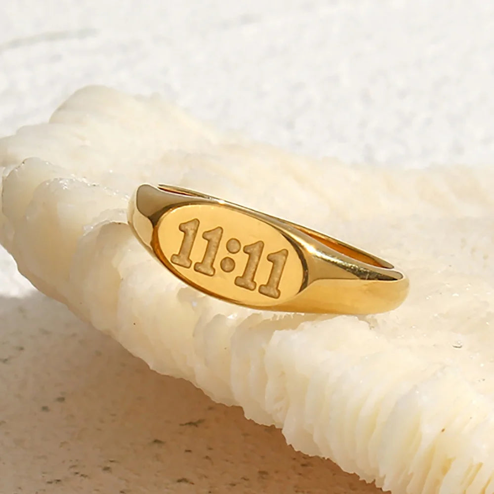 Dreamshow Tarnish Free Angel Number Oval 11:11 Engraved Ring Stainless Steel Gold Plated Rings Jewelry