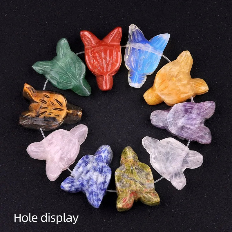 Crystal Wolf Pendant Head Hand-Carved Gemstone Wolf Pendants for Necklace Healing Crystal Statue Animal Collection Figurine