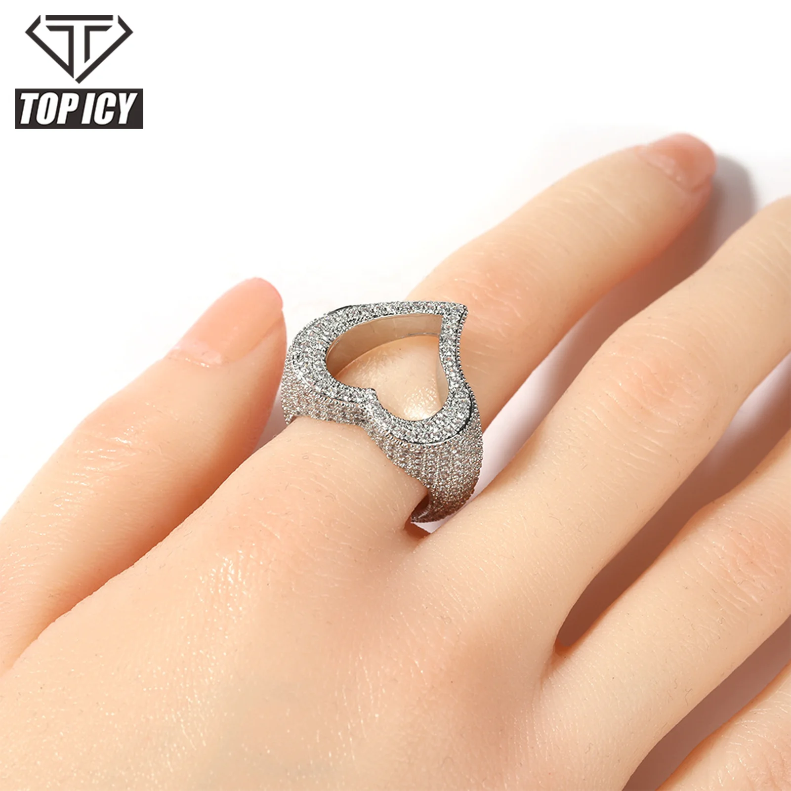 Beautiful Ring Gold Big Hollow Heart Ring Full 3A Zircon Hip Hop 18k Gold Plated Women Man Love Hip Hop Zircon Ring