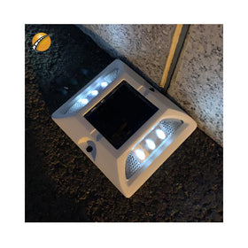 LED Cat's Eye Road Reflector Reflective Road Studs Solar Pavement Levelled Marker