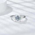 Premium VVS Handset White Moissanite Diamond 6x8mm 1.5CT Emerald Cut Moissanite Ring
