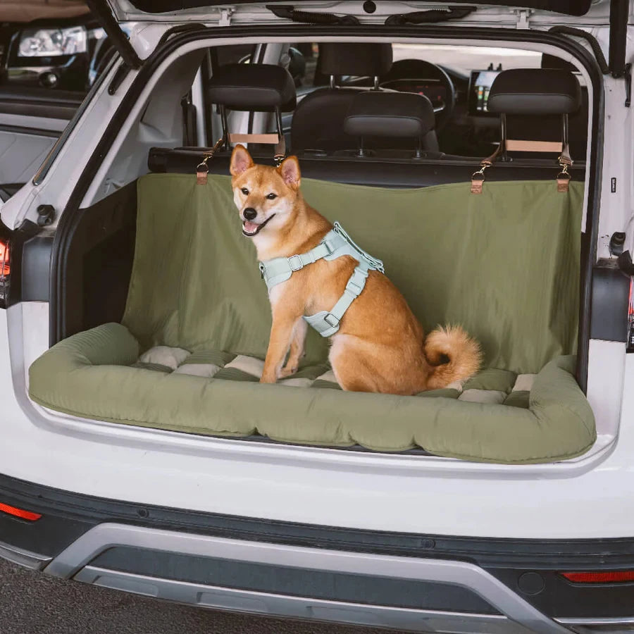 Chessboard Travel Bolster Dog Car Seat Luxury Dog Beds Pet Beds Pet Car Seat with Safety Buckle Car Seat Covers Customized LOGO