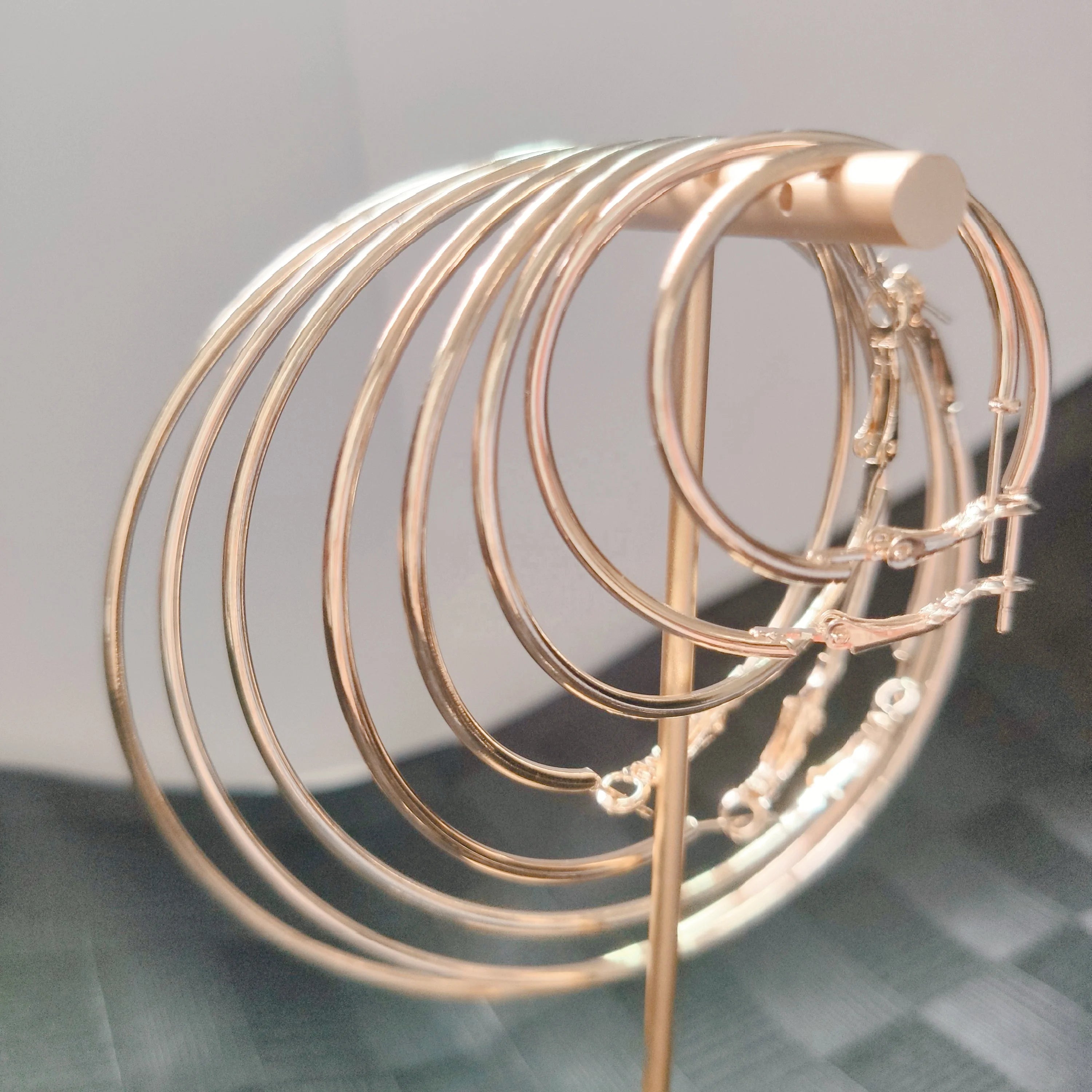Cheap Women Wholesale Simple Silver 18k Gold Plated 30 to 100mm Thin Big Round Circle Hoop Earrings Plain Large Hoop Earrings