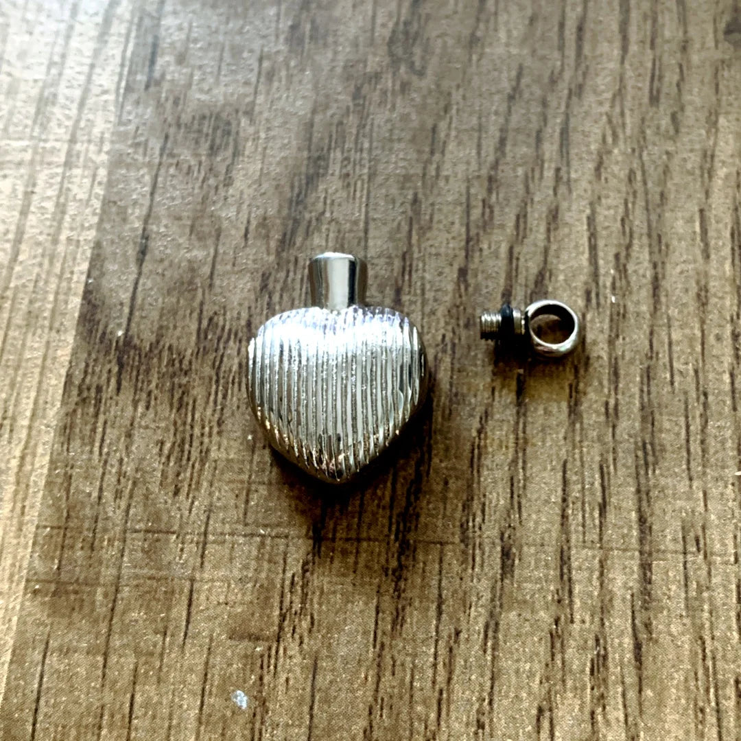 Vintage Heart Urn Pendant Silver Plated Stainless Steel Stripe Ash Keepsake Cremation Memorial Necklace Holder Religious Funeral