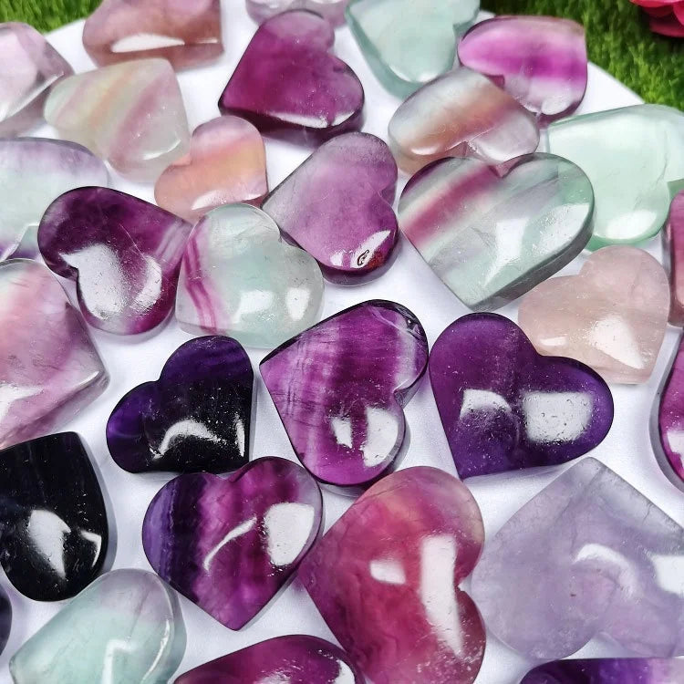 Factory Price Small Size Crystals Heart Candy Fluorite Love Heart for Gift