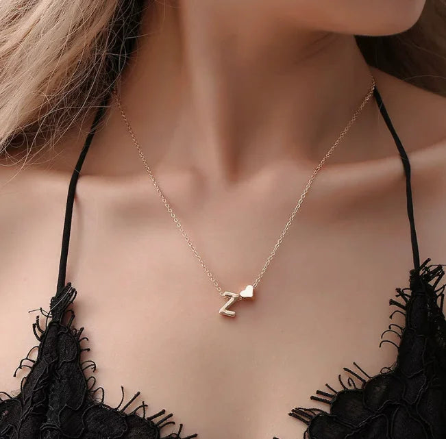 Fashion Gold Heart 26 English Letter Pendant Necklace Creative All-match Heart Heart Short Collarbone Chain