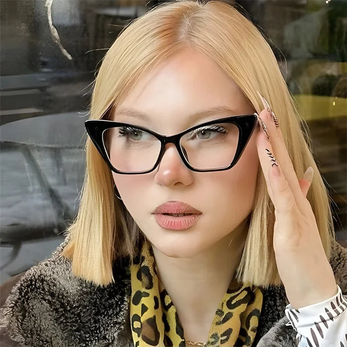 Hot Fashion Triangle Cat Eye Anti Blue Light Computer Eyeglasses Transparent Gradient Optical Glasses Frame Prescription Myopia