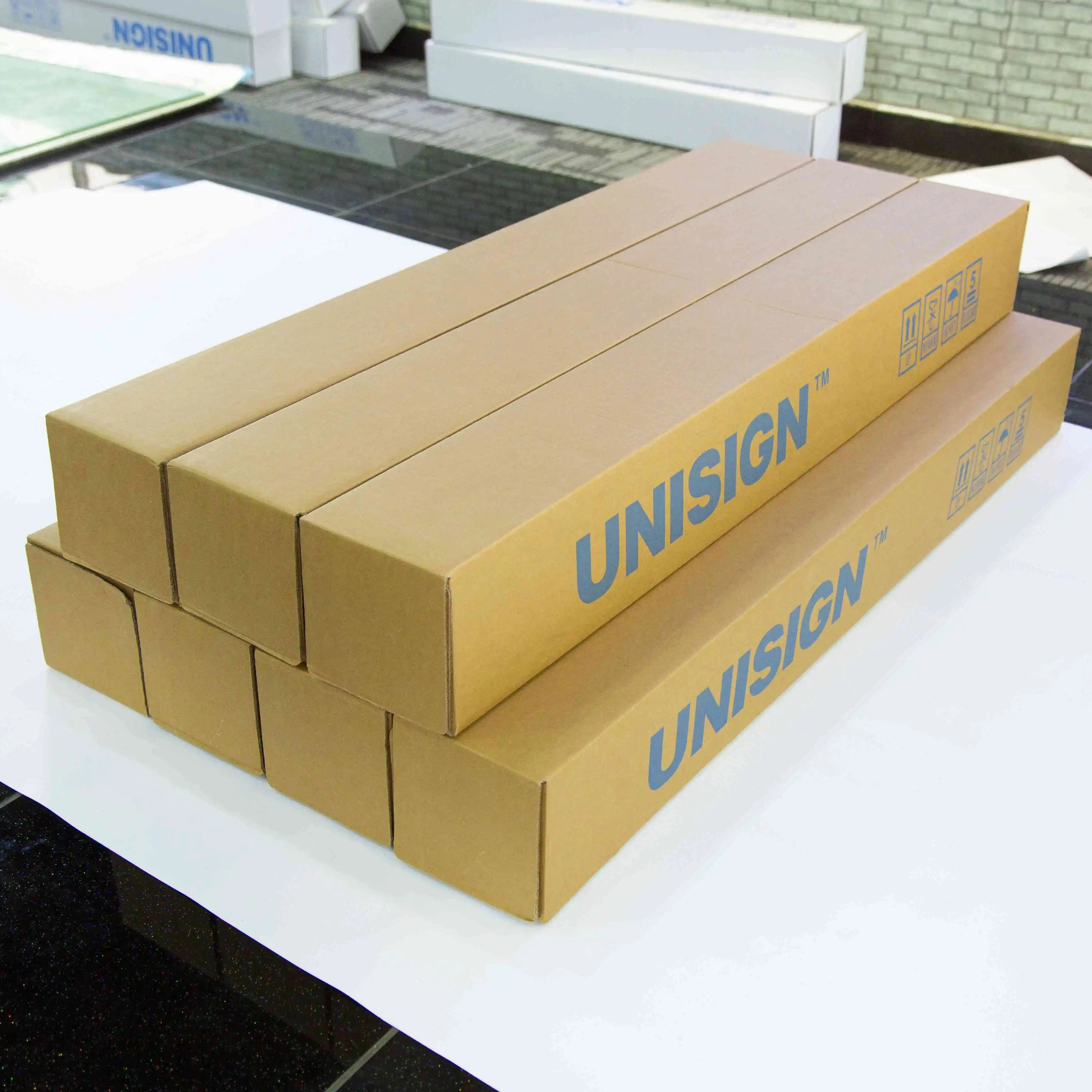 Unisign Factory Sale Matte Glossy Eco Solvent Inkjet Printing Pvc Self Adhesive Vinyl Film Roll for Cars Printable